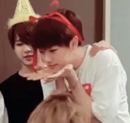 골차들아 김지밤 갭차이 너무하지 않냐 | 인스티즈