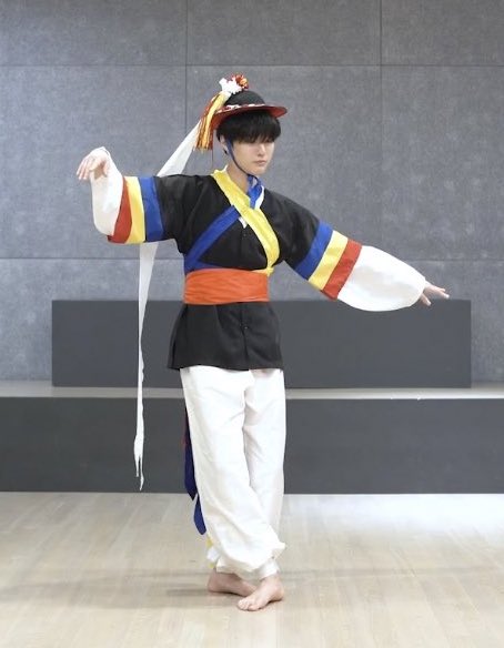 사물놀이 옷이 잘 어울리는 아이돌 ㅈㅇ 조승연 | 인스티즈