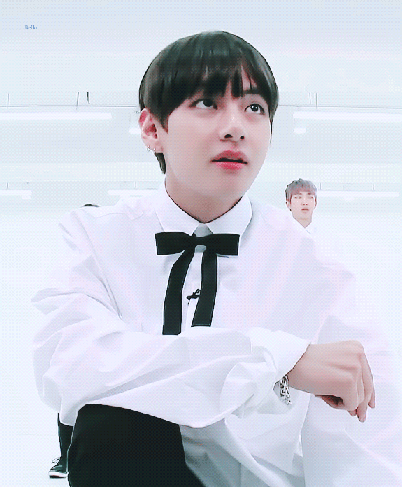 뷔 진짜 무쌍이구나... | 인스티즈