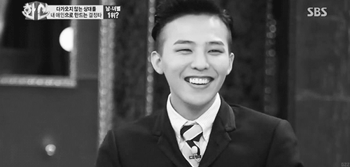 지드래곤이나 김영광처럼 웃는거 | 인스티즈