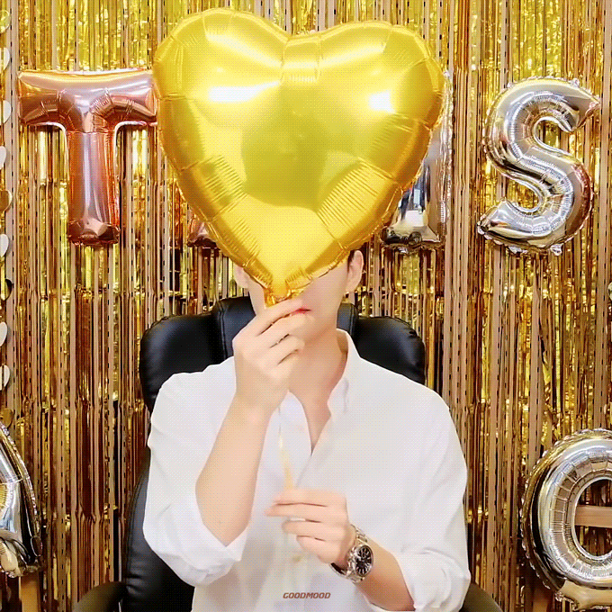 현재 비투비 군필자들 미모.....군대에서 대체 무슨일이 일어나고있는거죠...? | 인스티즈