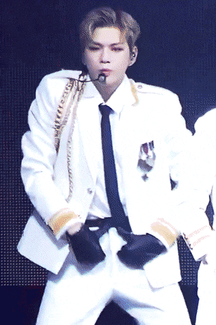 2년전 오늘이 강다니엘 뱅뱅뱅으로 커뮤 뒤집은날 아녀 | 인스티즈