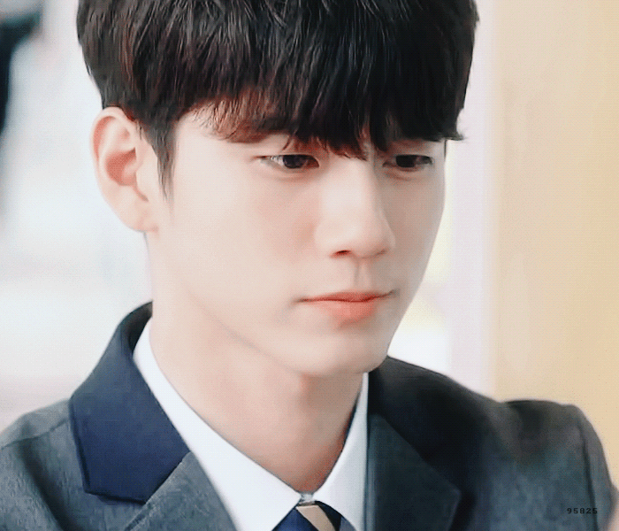 옹성우 처음으로 주변환경이 재수없는게아니라 본인이재수없는역이라는데 | 인스티즈