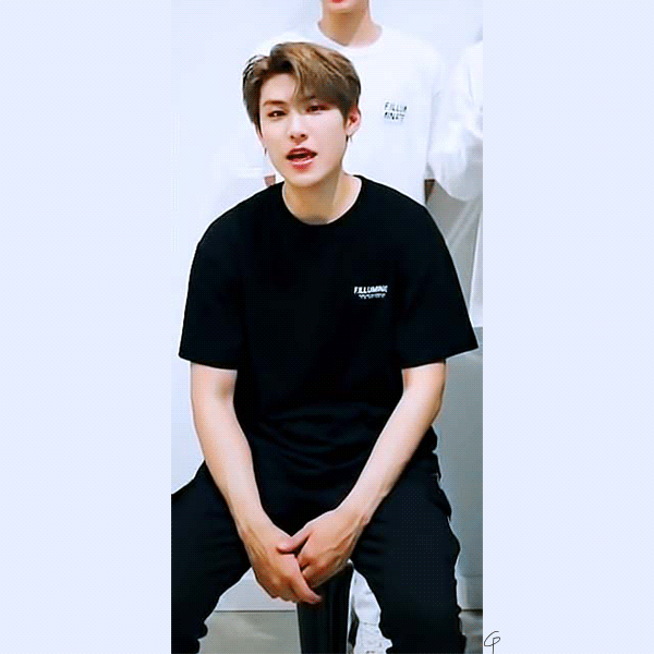 박우진 반깐 너무 까리해 | 인스티즈