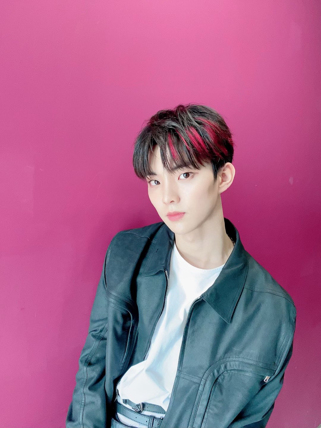 내가 조아하는 더보이즈 주연 현재 큐 셀카 | 인스티즈