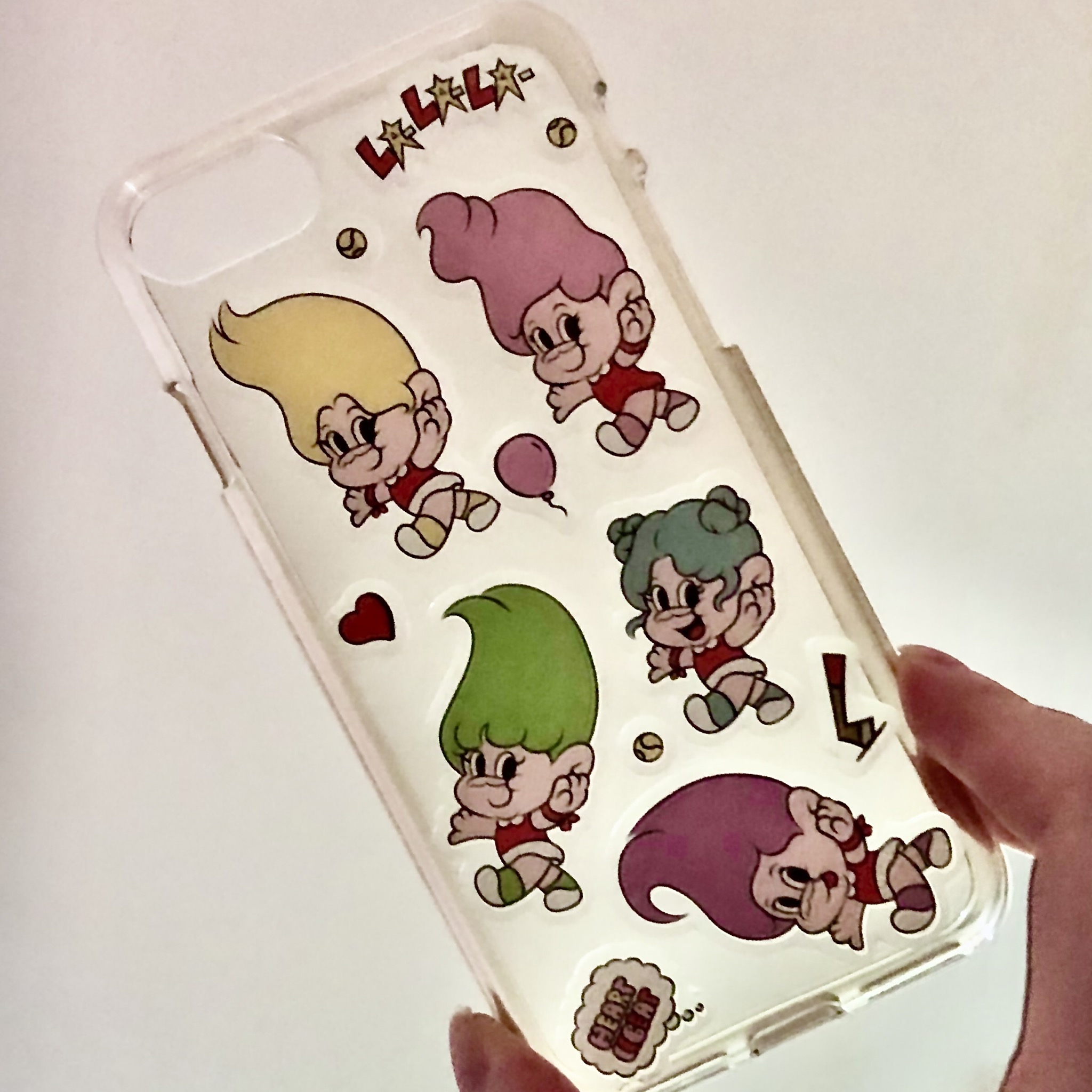 레드벨벳 트롤 굿즈 스티커 케이스에 붙였는데 진짜 개귀여뤄 | 인스티즈