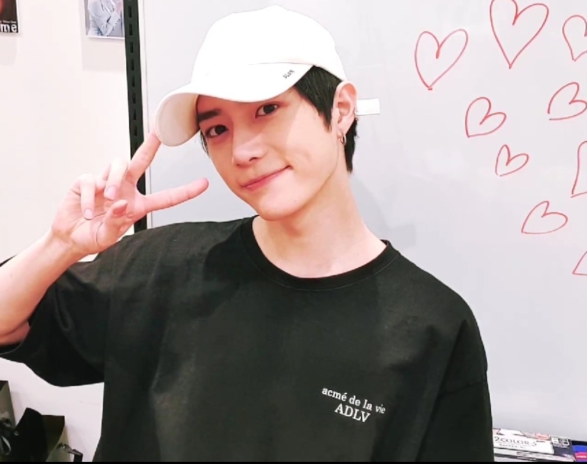 빅히트에 들어가면 날씨가 반대로 되나봐 | 인스티즈