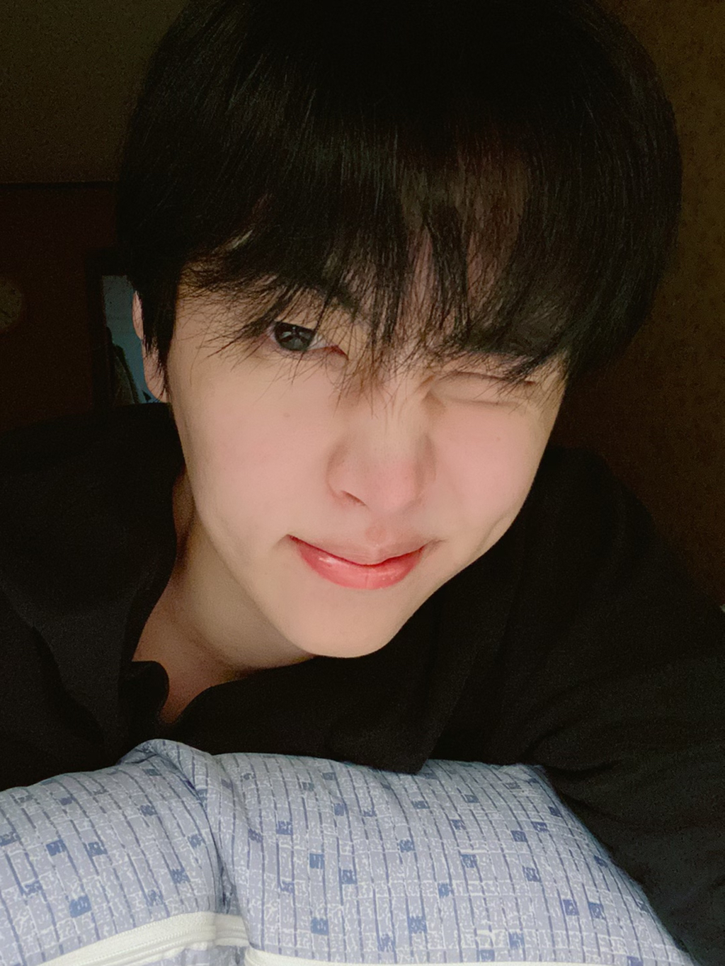 이재윤 오랜만에 고소한다 | 인스티즈