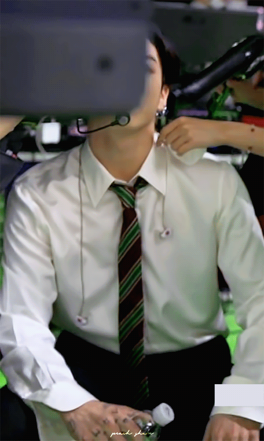 방탄 정국 메이크업 수정짤은 한번도 실패한적이 없음ㅋㅋㅋㅋㅋㅋㅋㅋㅋㅋ | 인스티즈