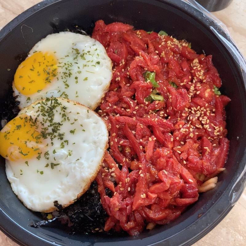 육회비빔밥 먹었는데 | 인스티즈