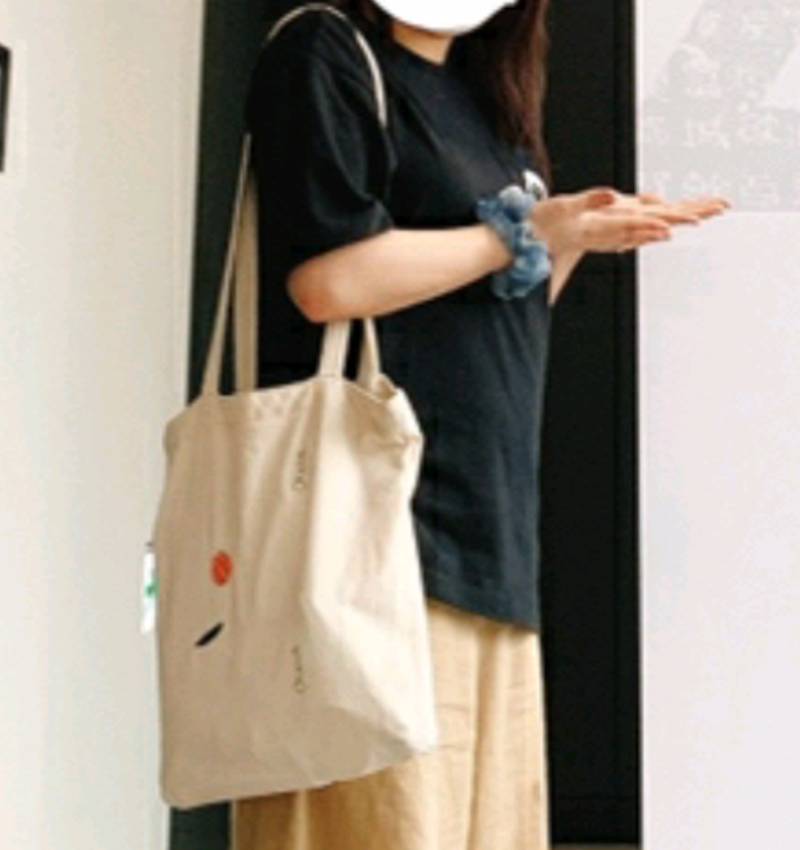 얘~들~아~나~에코백 골려줘!! | 인스티즈