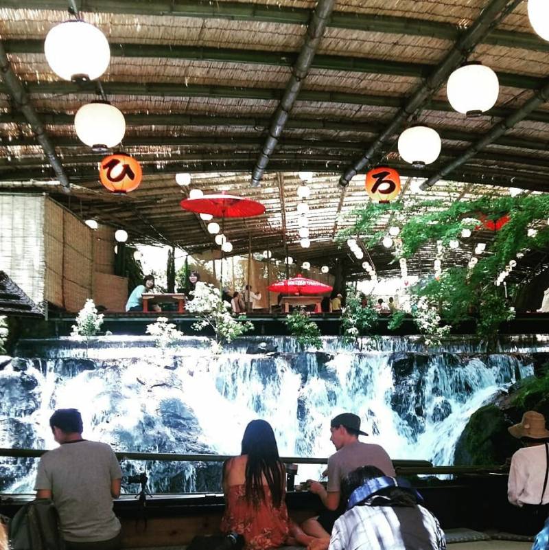 나.. 저번에 일본 여행 갔을 때 이거 먹었었거든...? | 인스티즈