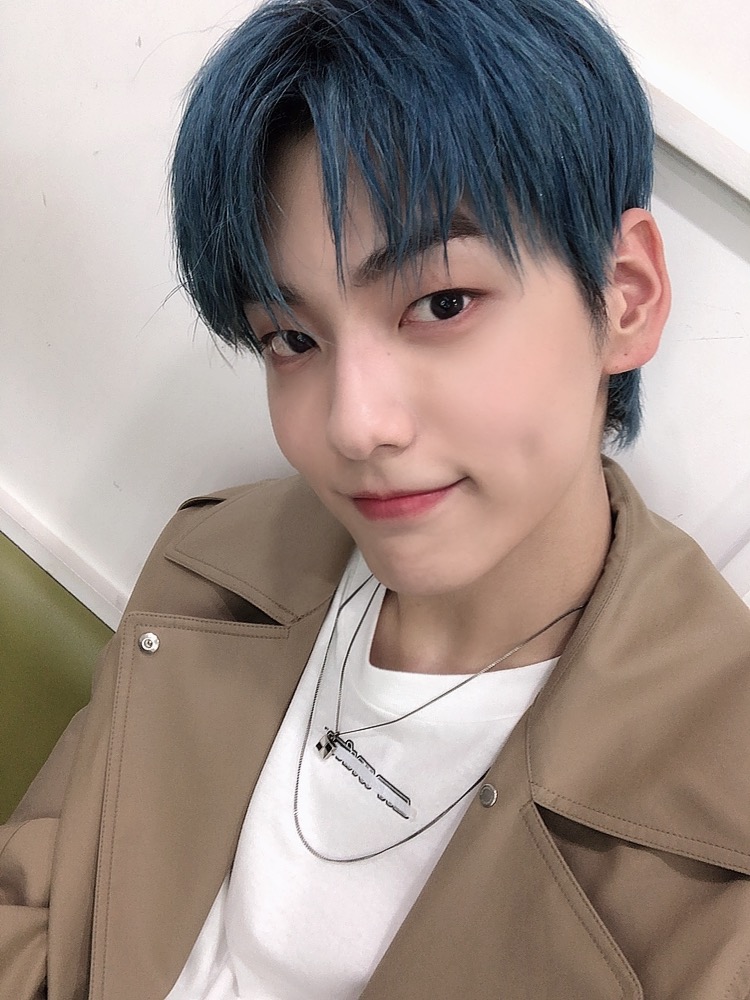 투바투 수빈 항상 셀카 4장 꽉 꽉 채워 올려주는거... | 인스티즈