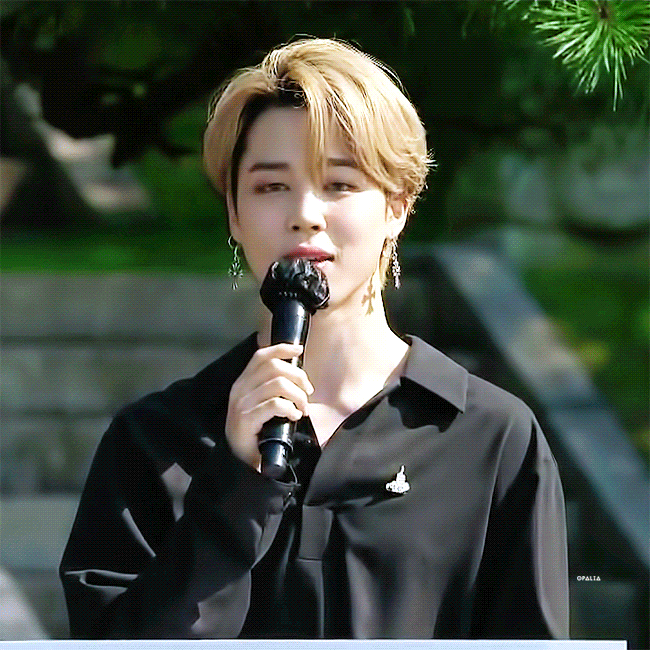 자연광 아래에서 연설하는 지민이 ㅠㅠㅠㅠㅠㅠㅠㅠ | 인스티즈