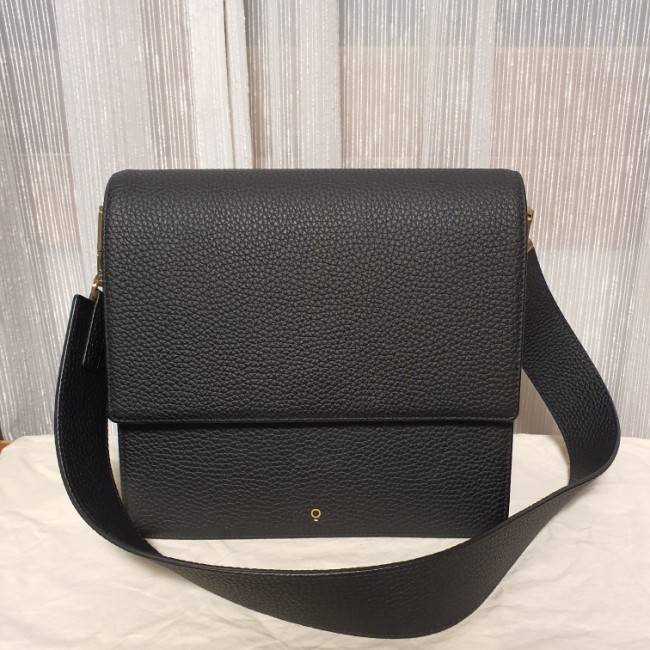 둘 중에 무슨 색이 더 나은지 제발 도와줘여.. | 인스티즈