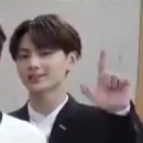 엔하이픈 제이 원분수리더 제이입니다 그때부터 자기소개할때 J손모양하는거 | 인스티즈