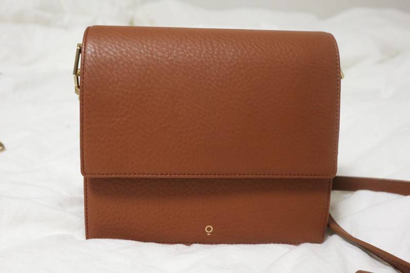 둘 중에 무슨 색이 더 나은지 제발 도와줘여.. | 인스티즈