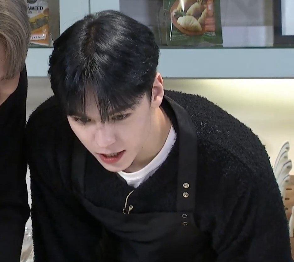 근데 진짜 진지하게 쌩흑발 최한솔 사기 아냐🤔? | 인스티즈