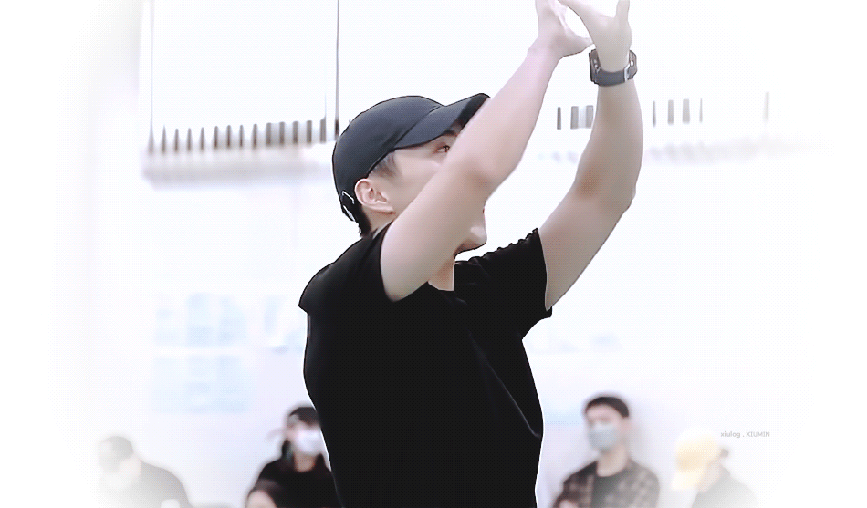 시우민 너무 좋다.. 사랑해...💙 | 인스티즈