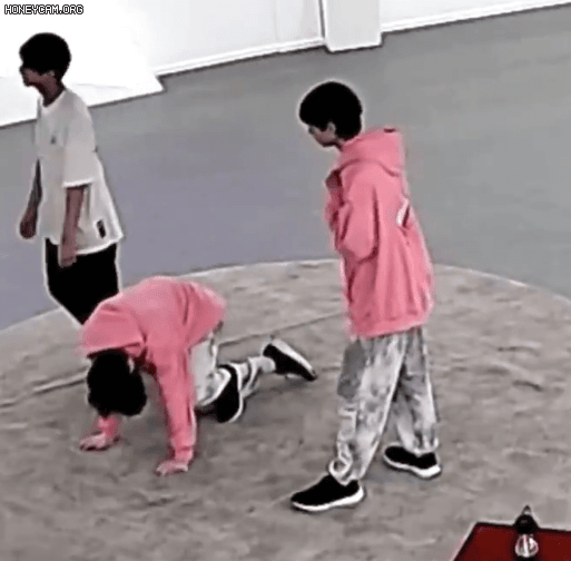 엔하이픈 정상같아 보이는 애들도 뭔가 평범하진 않은듯 | 인스티즈