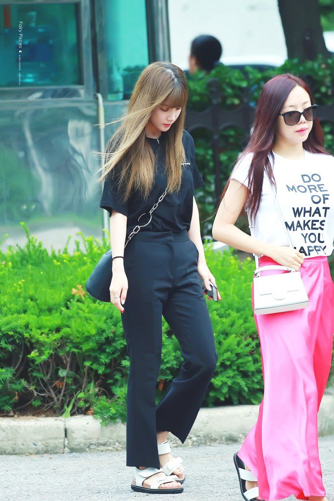 😎 깔꼼하게 사복 잘 입는 여돌 😎 | 인스티즈