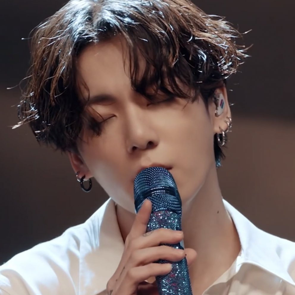 정구기 마이크 색깔 예뿌다 | 인스티즈