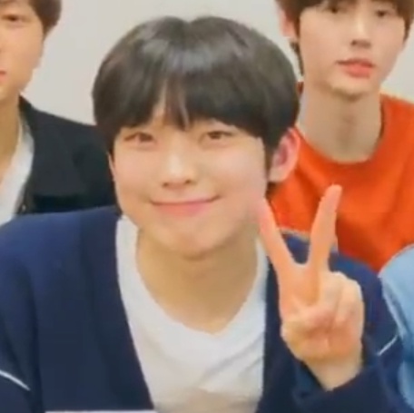 잎선우ㅜㅠㅠㅠㅠㅠ브이앱라이브ㅜㅠ | 인스티즈