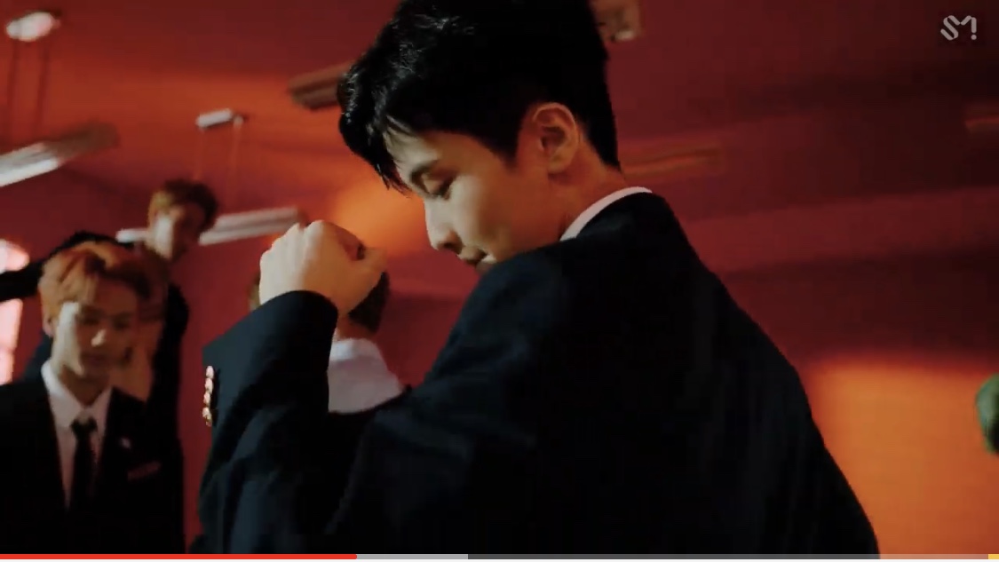 마크 팬들아 ... 이거 무슨 영상인지 제발 알려조 | 인스티즈