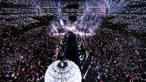 방뽕 차는 방탄 콘서트 좀 보고 가실래요??? | 인스티즈