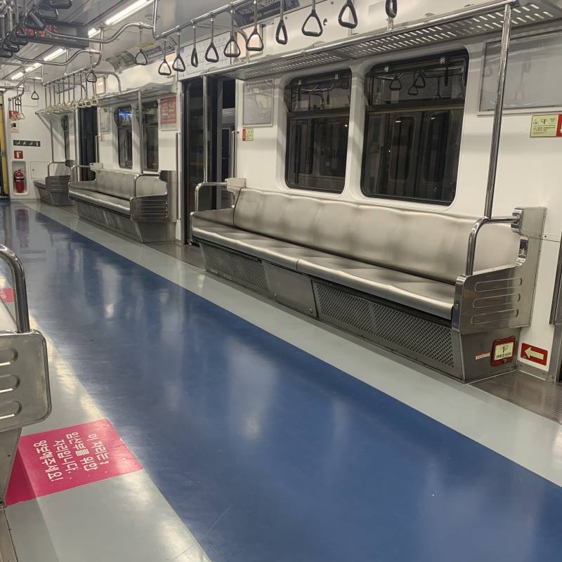 와 나 지하철 혼자타는거 처음이야 | 인스티즈