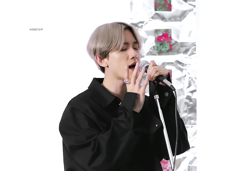 백현이 유엔빌리지 라이브는 다 놀라운데 | 인스티즈