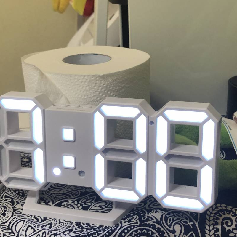 아니 .. 아까 시계봤을때가 4시 55분ㅇㅣ었는데 언제 7시 .. | 인스티즈