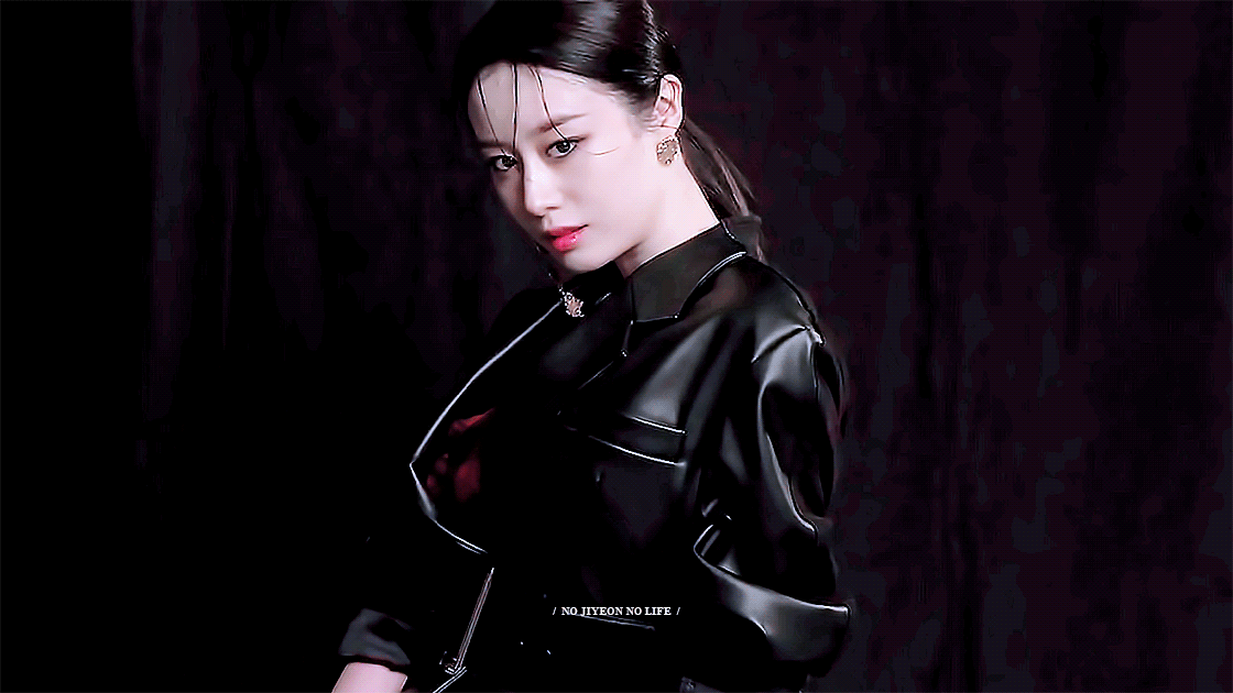 잡지 커버 장식하고 국내 예판 완판, 베스트 셀러 해외 완판시킨 아이돌 | 인스티즈