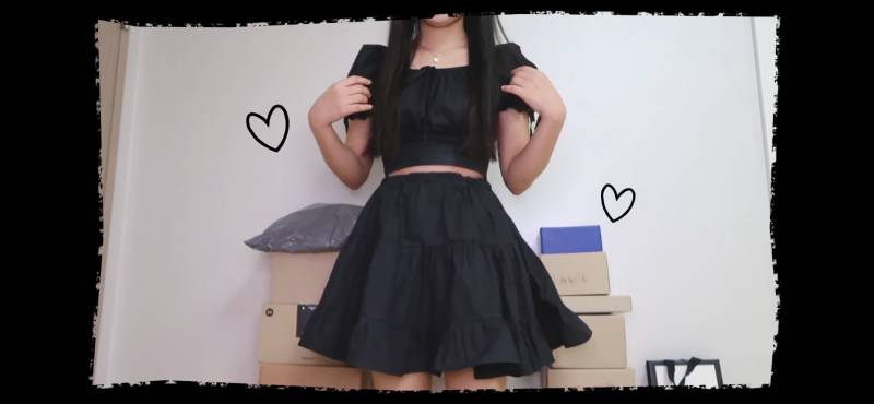 비슷한 옷이라도 파는 곳 있을까 ㅠㅠ??너무 내 취향..ㅠㅠ | 인스티즈