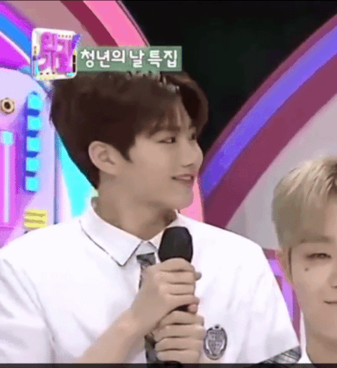 트레저 김준규 인터뷰에서 눈알 데굴 데굴 진짜 심각하게 귀여서워서 내가 앞구르기 뒷구르기 데굴데굴 하고 날라차기 가능한 부분이다 | 인스티즈