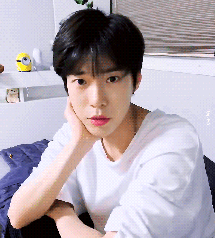 엔시티 도영 숙소 방 브이로그하는 유투버 방 같아 | 인스티즈