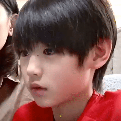 [미디어] 13살때부터 이렇게 덕몰상인게 말이 되는거임 ..???? | 인스티즈