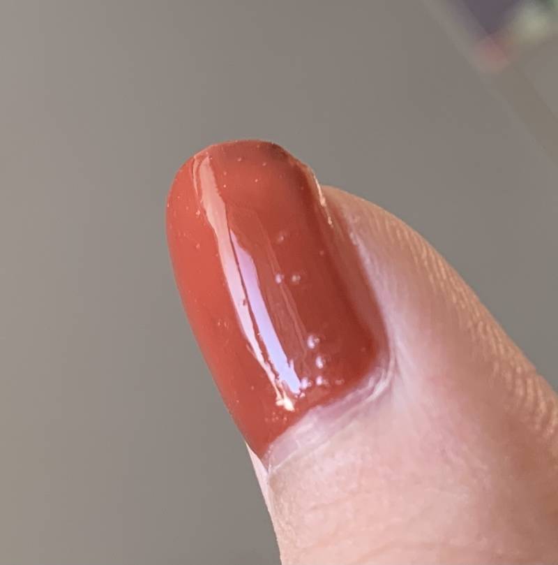 네일 바르면 나처럼 기포?생기는 사람있어?? 이거 왜그런지 아는사람?? | 인스티즈