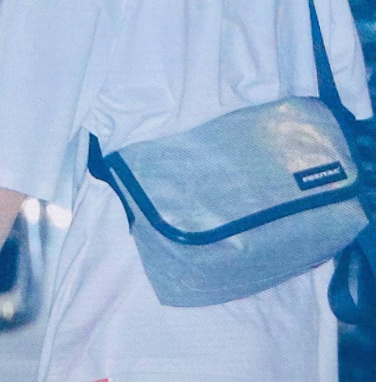 프라이탁 하와이파이브오 이거 무슨 색깔 같아? | 인스티즈