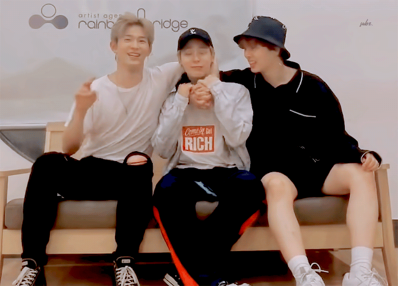 원어스 댄스 브이앱 한번 더 가자 | 인스티즈