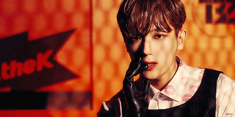 확신의 비주얼 피지컬에 리드보컬, 댄스라인까지 하는 사기캐 | 인스티즈