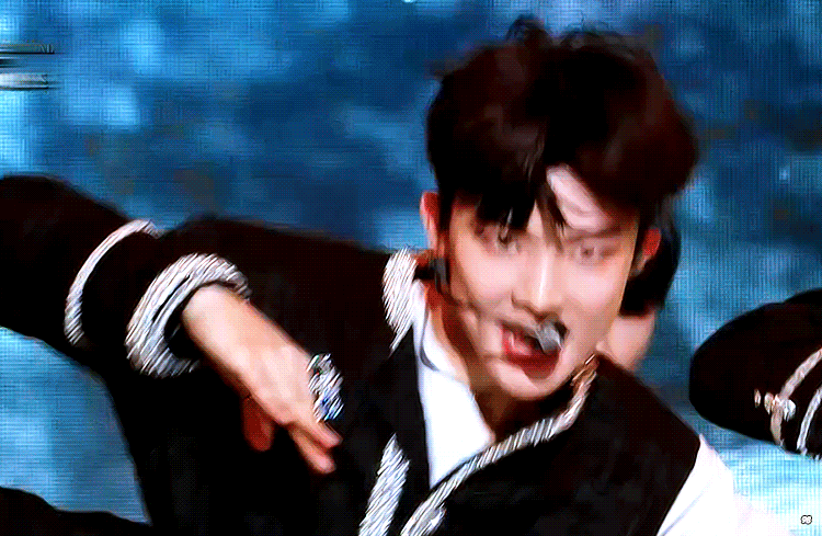 더보이즈들아 지창민 무대위에서랑 평소랑 갭차이 쩌는거 너무 발리지않냐 하 나 미쳐버리겠다 | 인스티즈