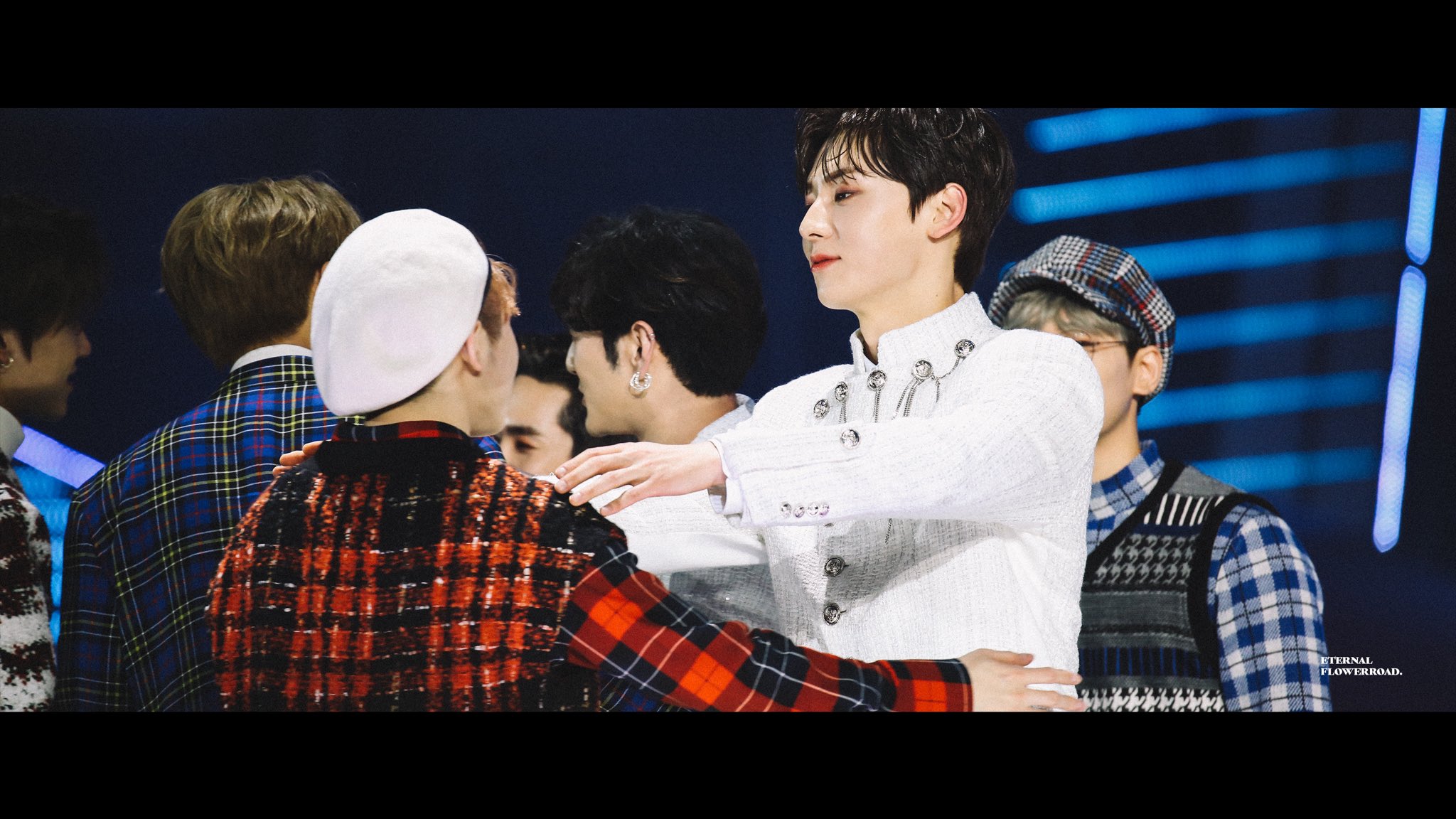 세븐틴피셜 뉴이스트세븐틴 우리친해졌어요 해야하는조합 | 인스티즈