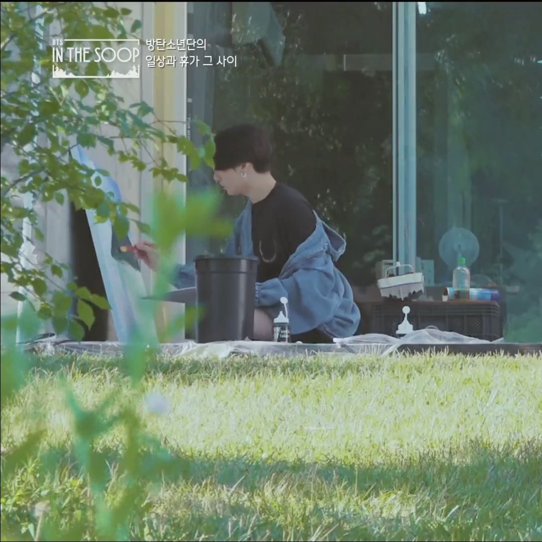 정국이 그림 그리는 장면도 넘 이쁘쥬🌿 | 인스티즈