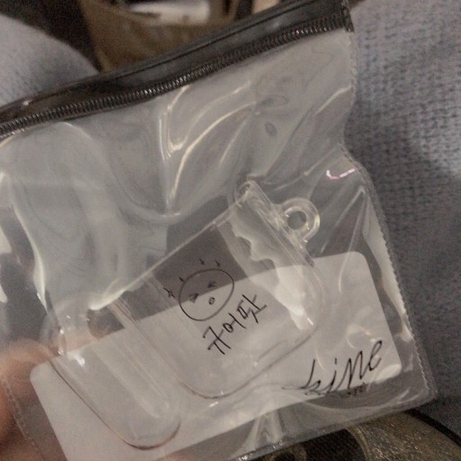 얘들아 뭐가 더 일코되는 것 같아??? 하나만 골라주ㅠ | 인스티즈