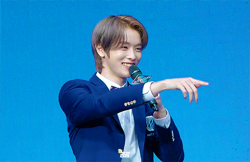 태일은 사람을 편하게 하는? 끌어들이는? 그런 바이브가 있나봐 | 인스티즈