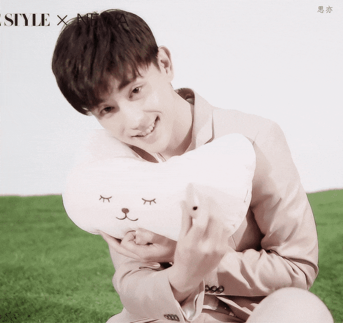 내배우 서울드라마어워즈에서 두번이나 상받았는데 내한 어디쯤.. | 인스티즈