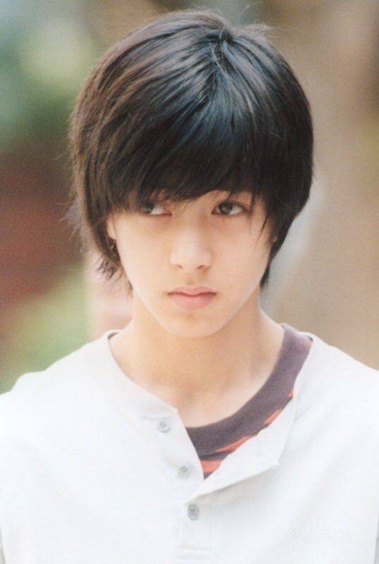 비주얼 하나로 연습생 중에서 톱을 차지하고 데뷔한 일본의 얼굴 천재.jpg | 인스티즈