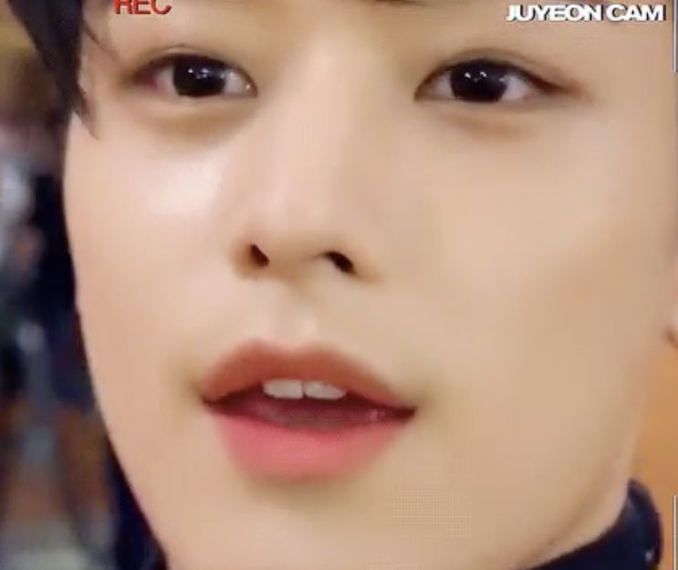 이주연 성격이 훙냥냥 바보고양이만 아니었으면 이렇게 이주연에 미쳐살진 않았을텐데 | 인스티즈