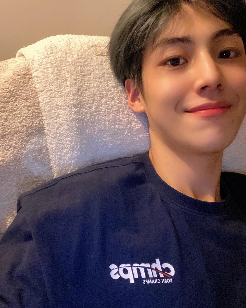 아 이은상 셀카 개좋다 진짜 | 인스티즈